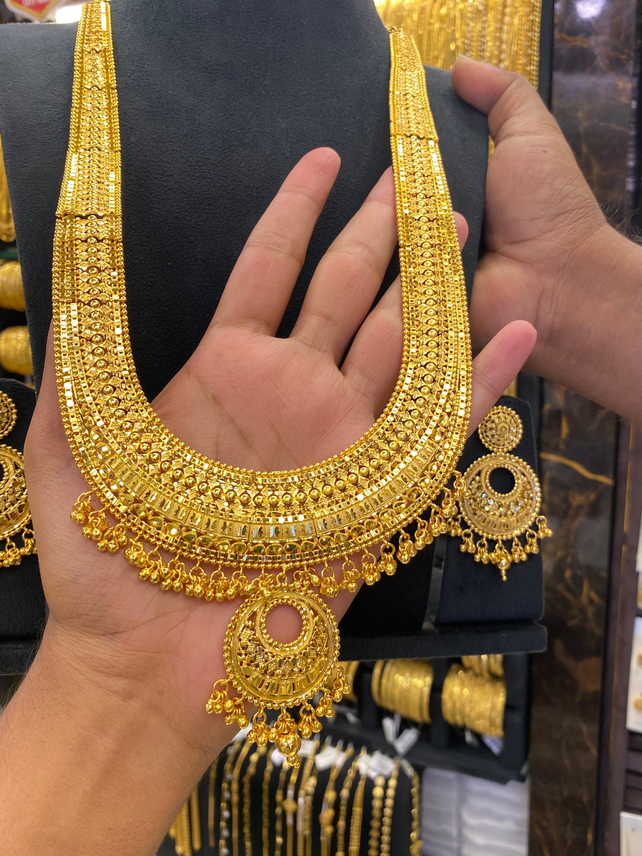 Calcutta Style Heavy Bridal Set Full Gold - Gold Plated