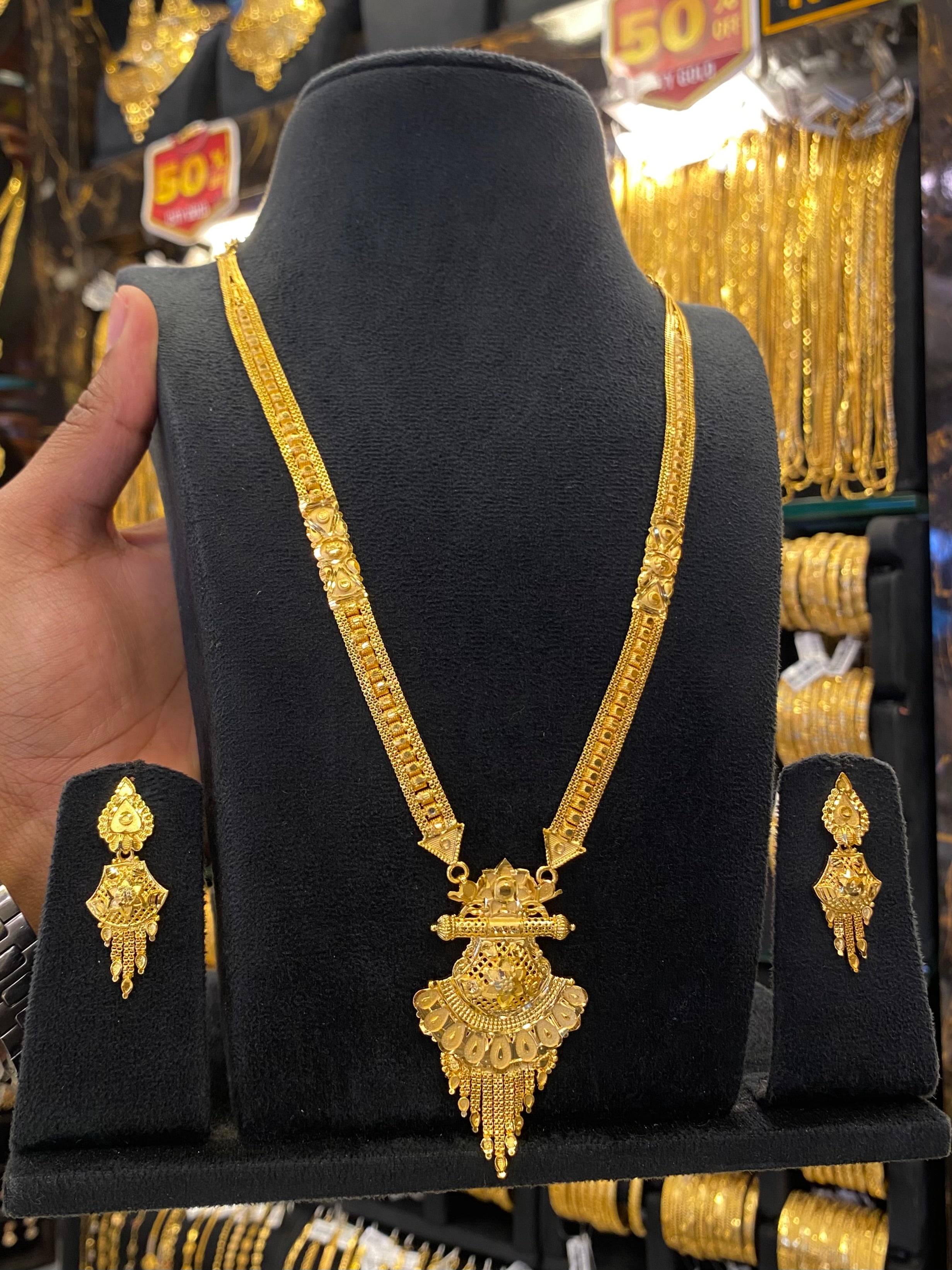 Indian Style Middle Set Full Gold - Gold Plated