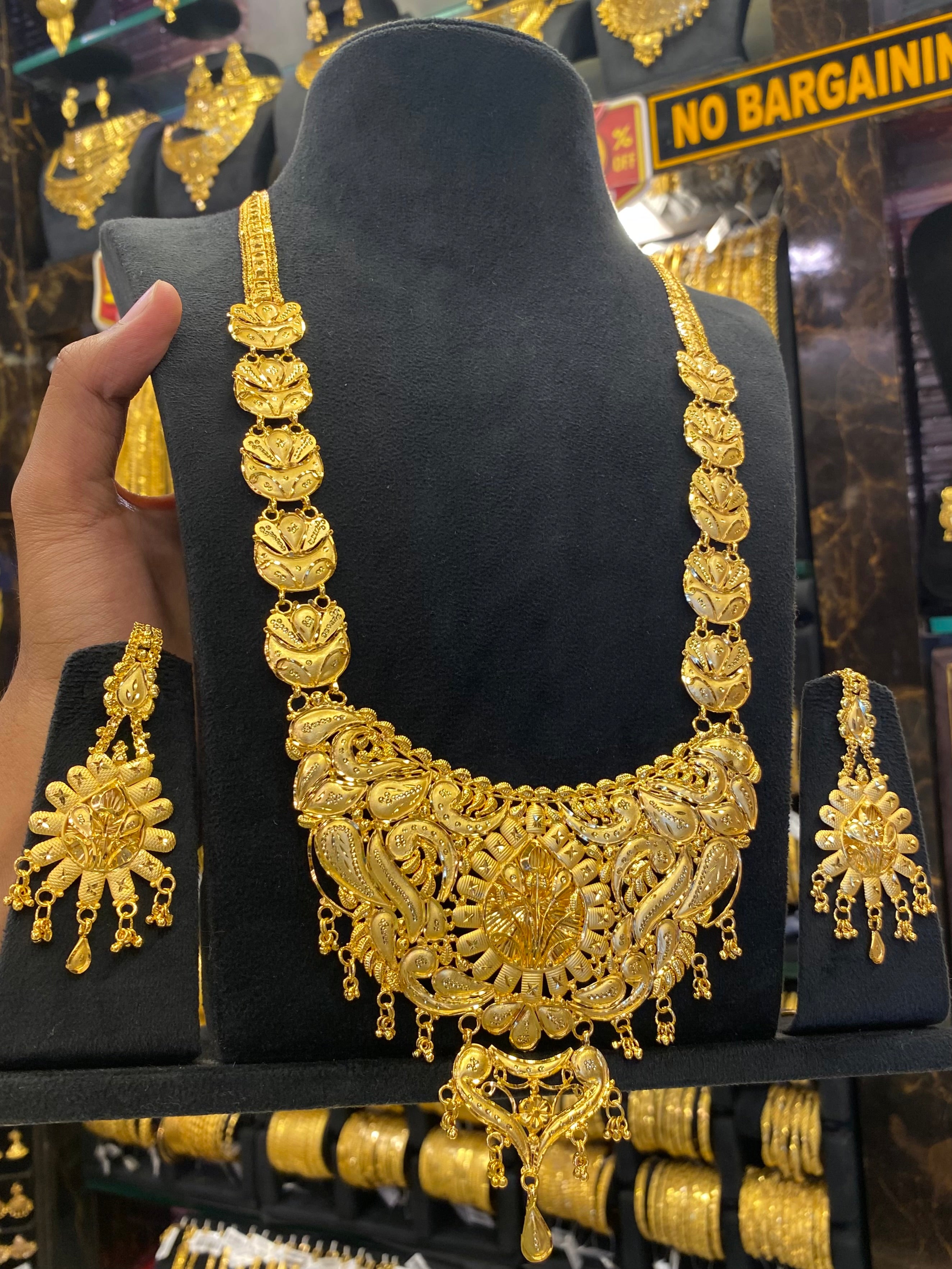 18k Calcutta Style Heavy Bridal Set - Gold Plated