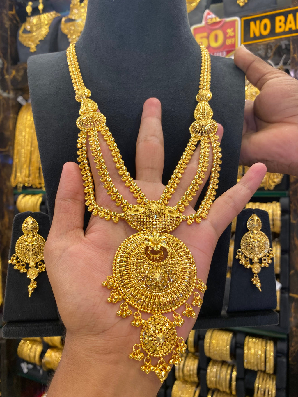 Calcutta Style Heavy Bridal Set Full Gold - Gold Plated