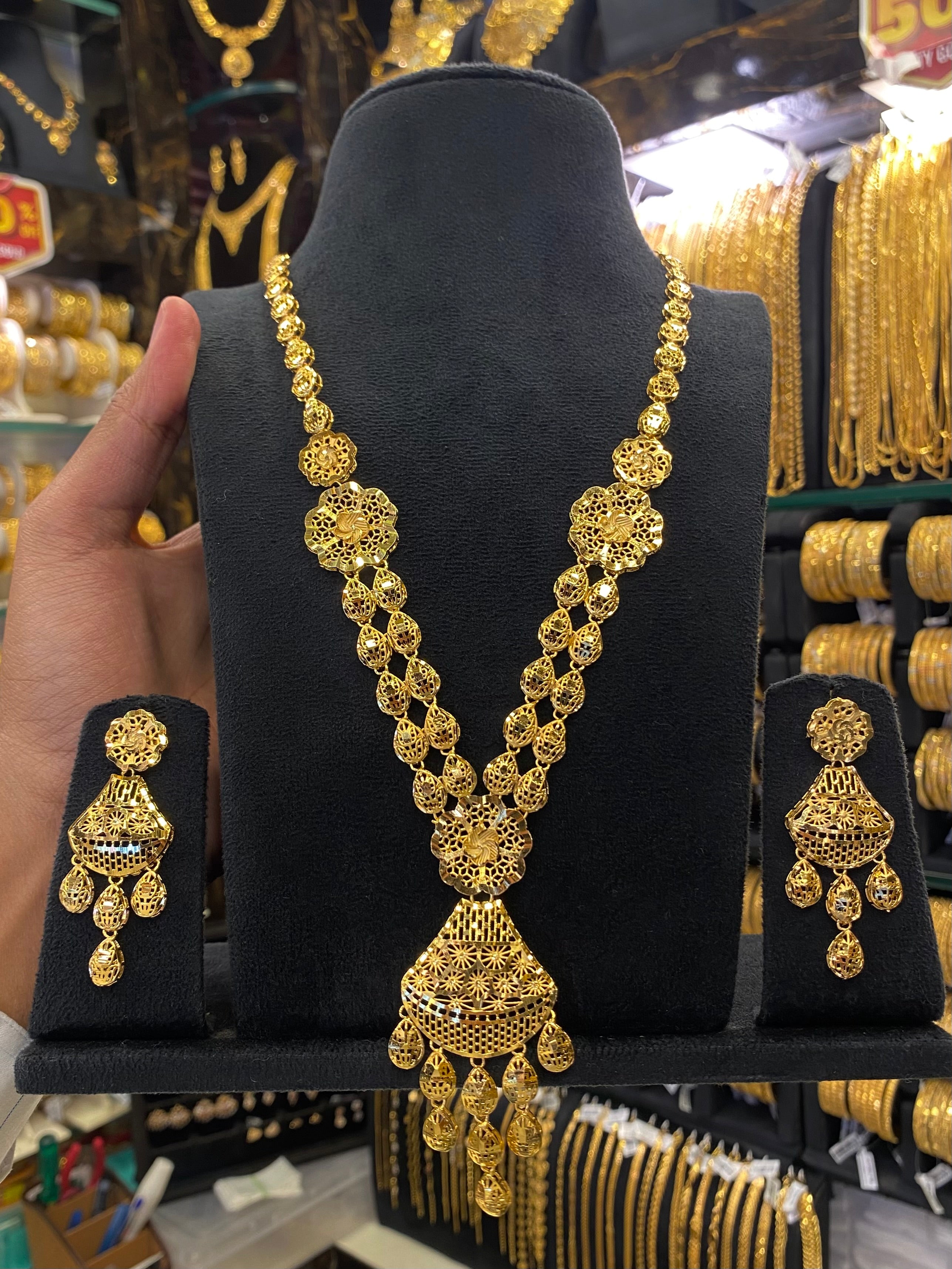 Turkish Style Middle Set Full Gold