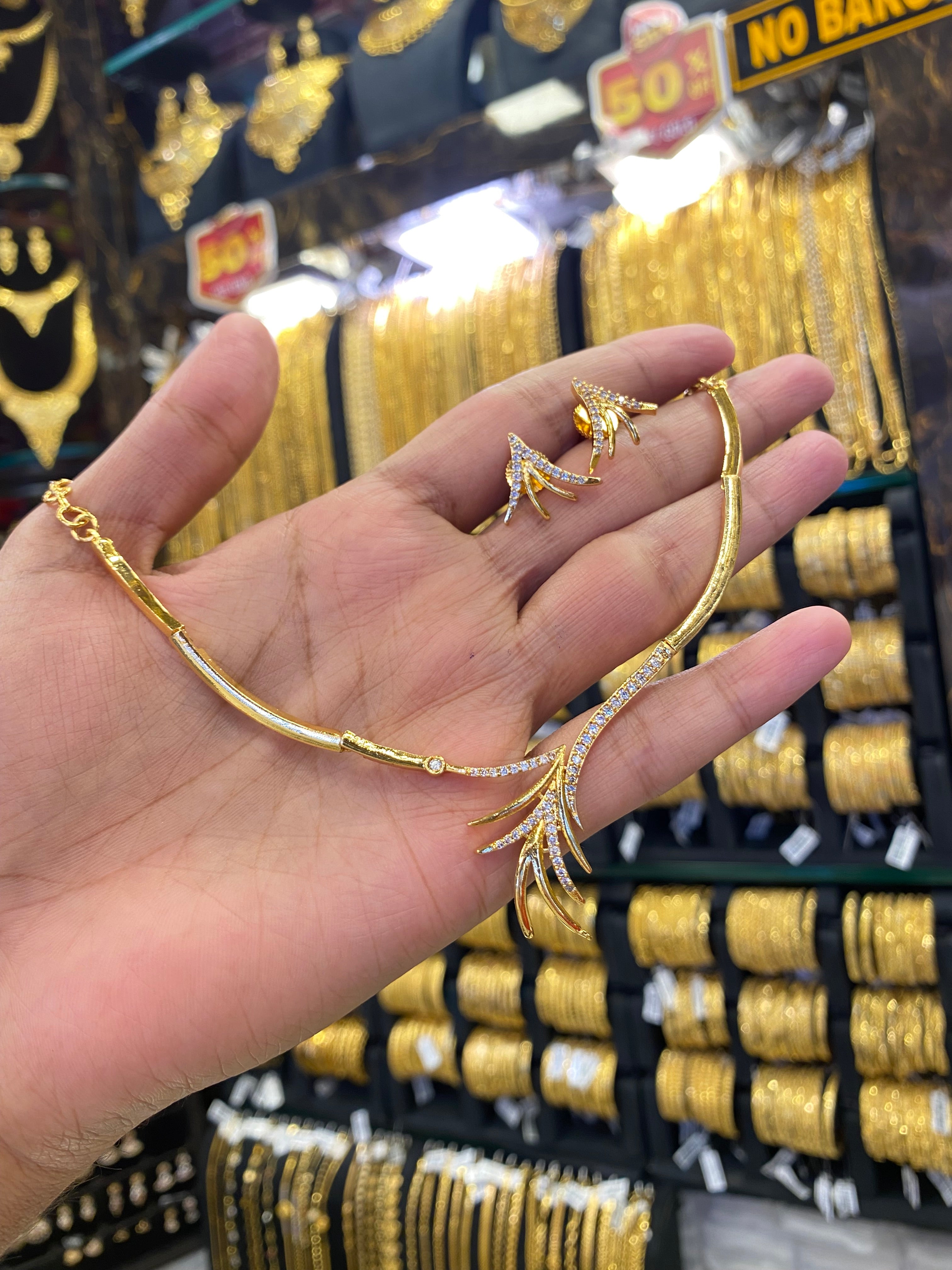 Statement Neck Set Cz Stone - Gold Plated