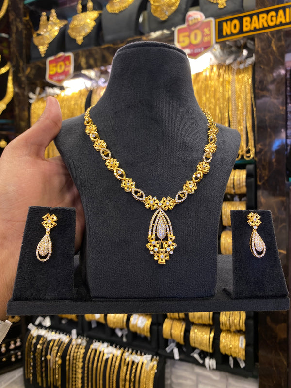 Statement Neck Set Cz Stone - Gold Plated