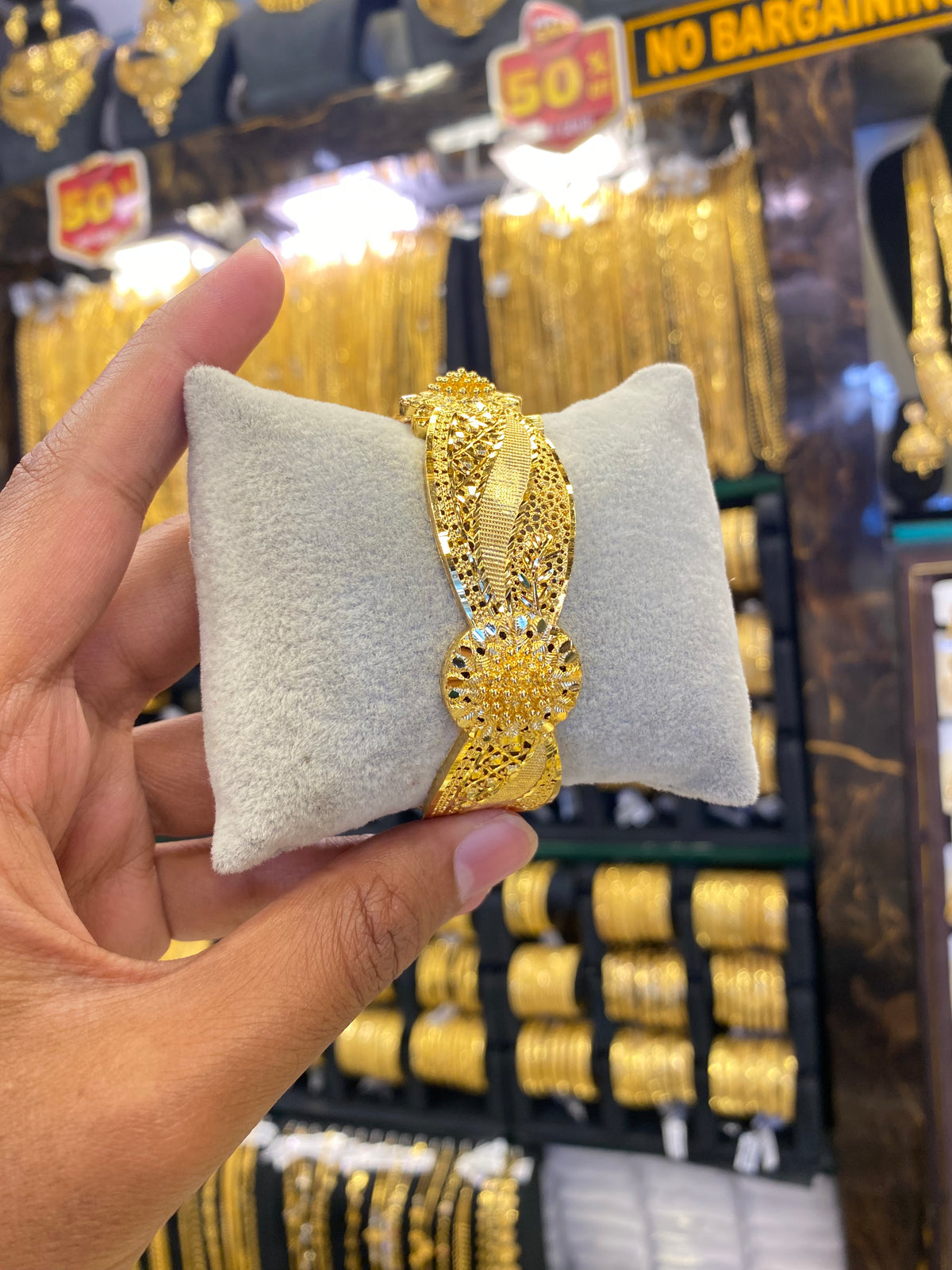 Gold plated kada bangle - 1Pcs