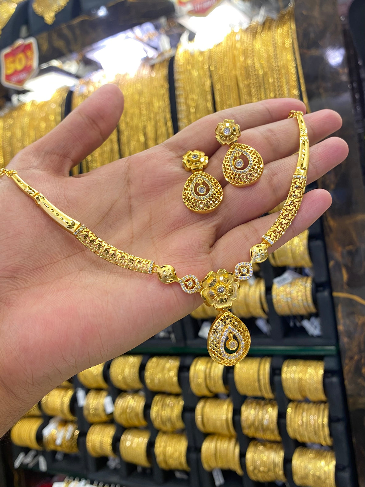 Statement Neck Set Cz Stone - Gold Plated