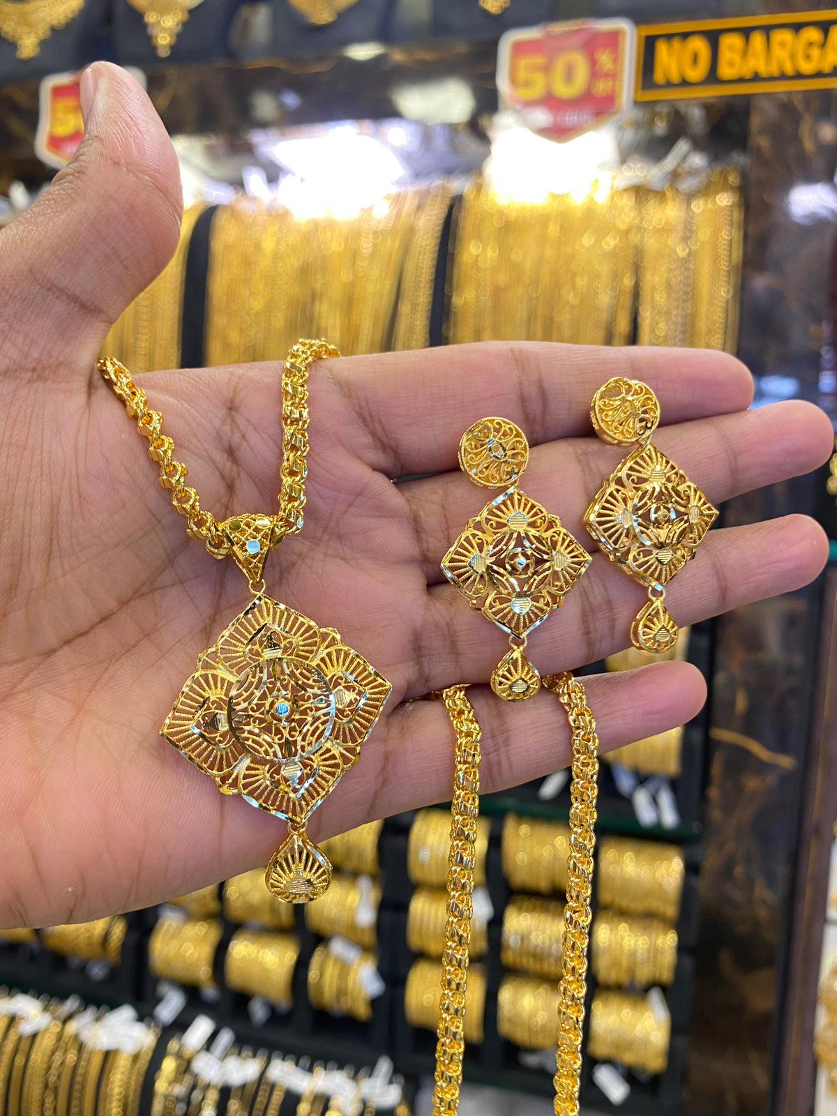 Turkish Style Pendant Set - Gold plated