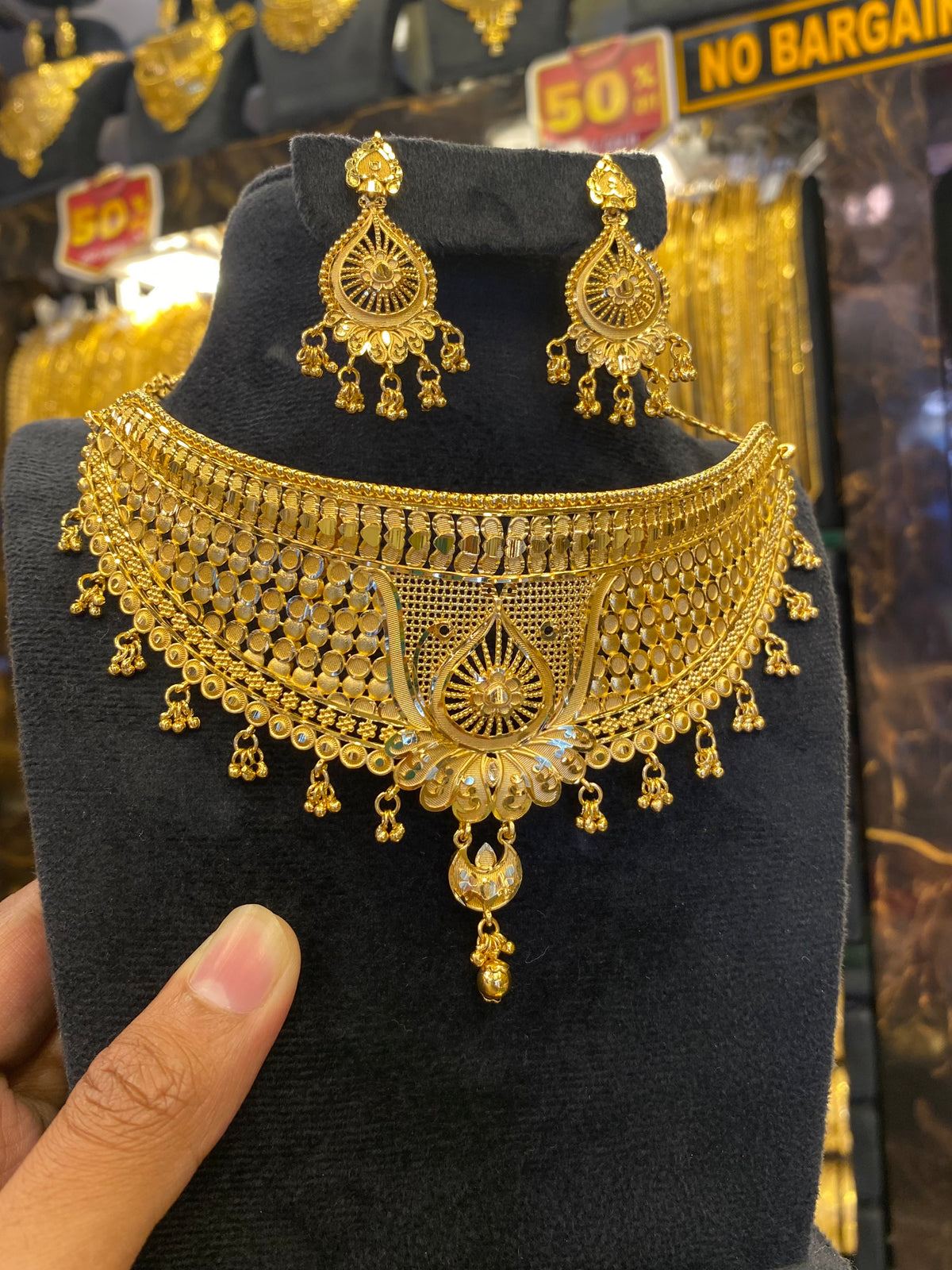 Calcutta Style Choker Set Full Gold Plated