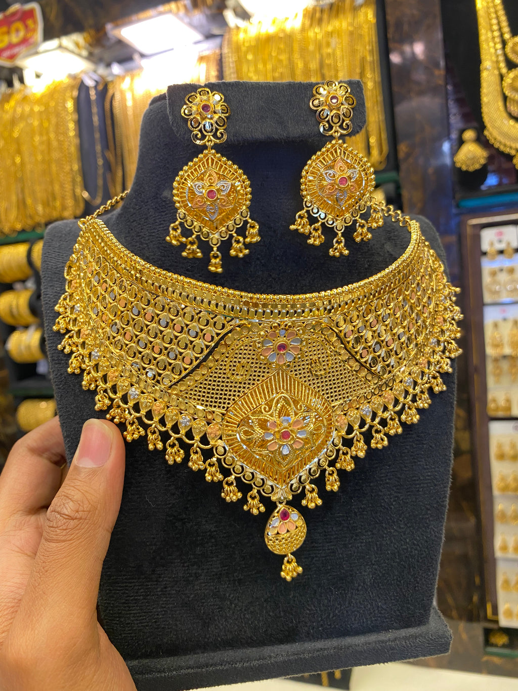 Calcutta Style Choker Heavy Tri Mix - Gold Plated