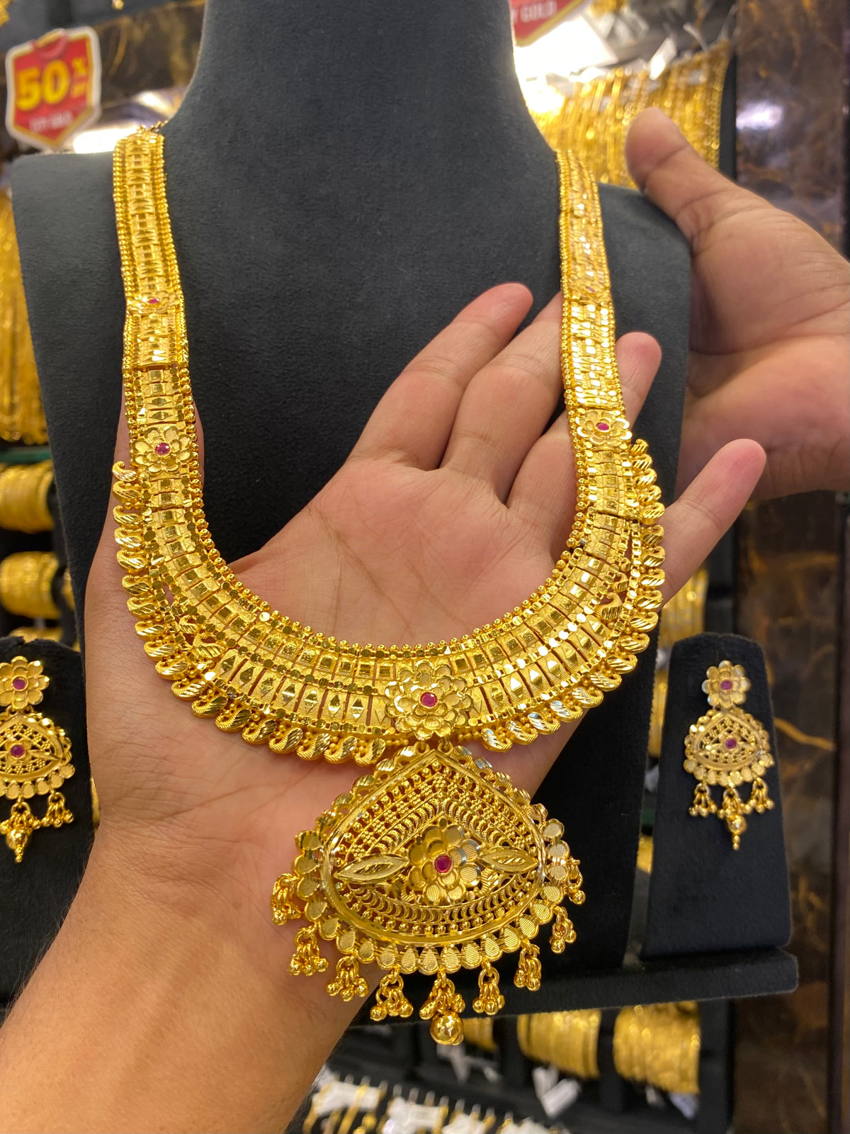 Calcutta Style Heavy Bridal Set Full Gold- Gold Plated