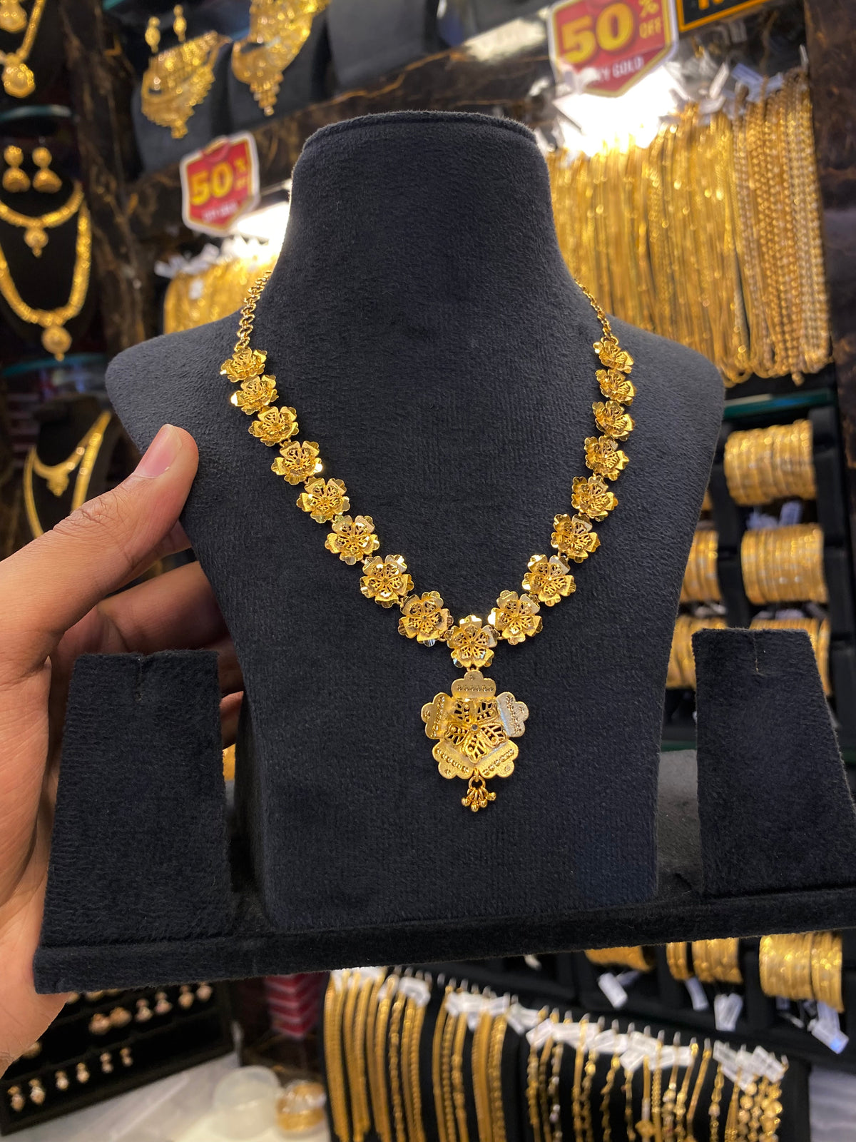 Turkish Style Neck Flowral Design - Gold Plated