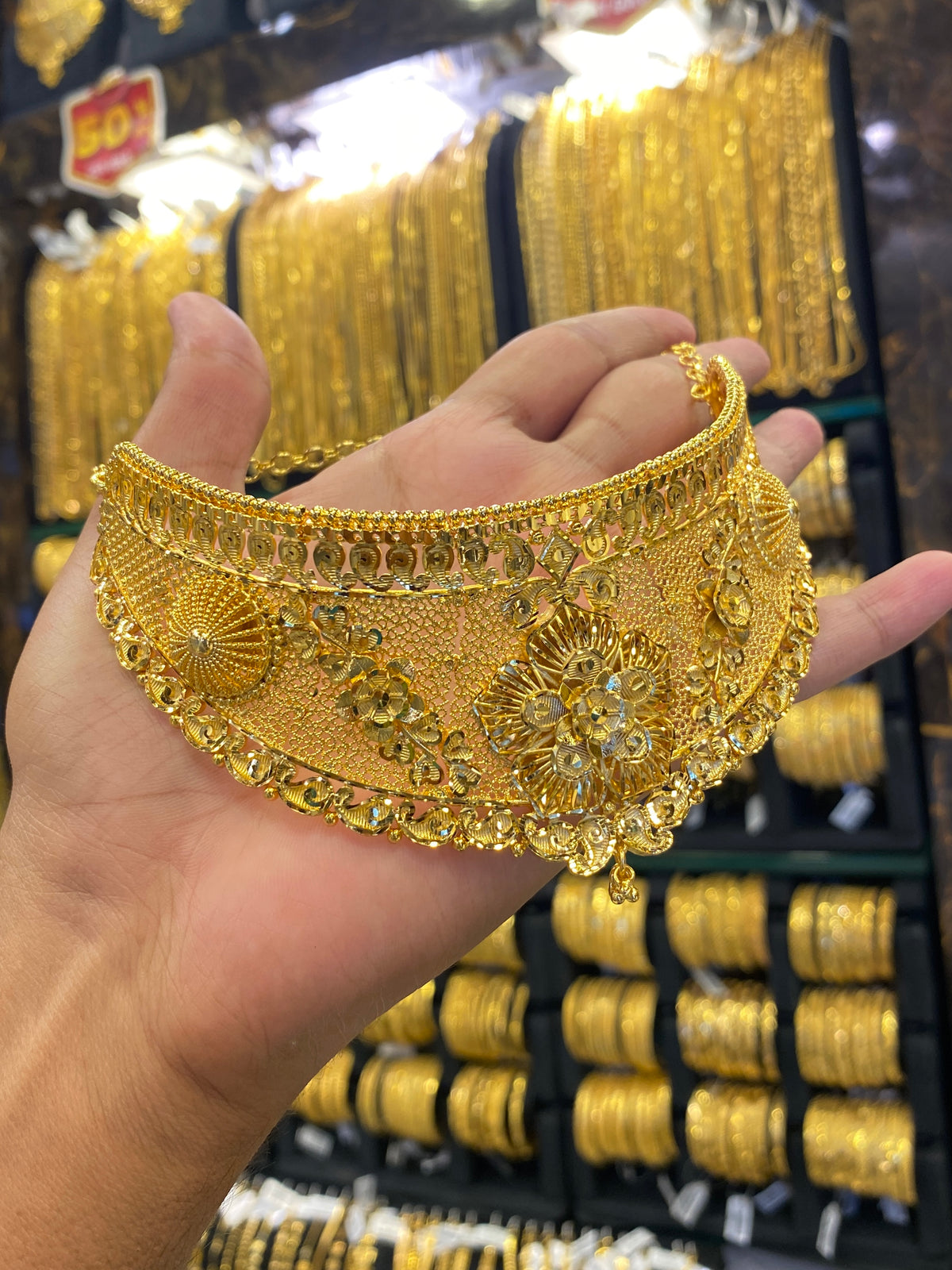 Calcutta style Chocker set - Bridal style