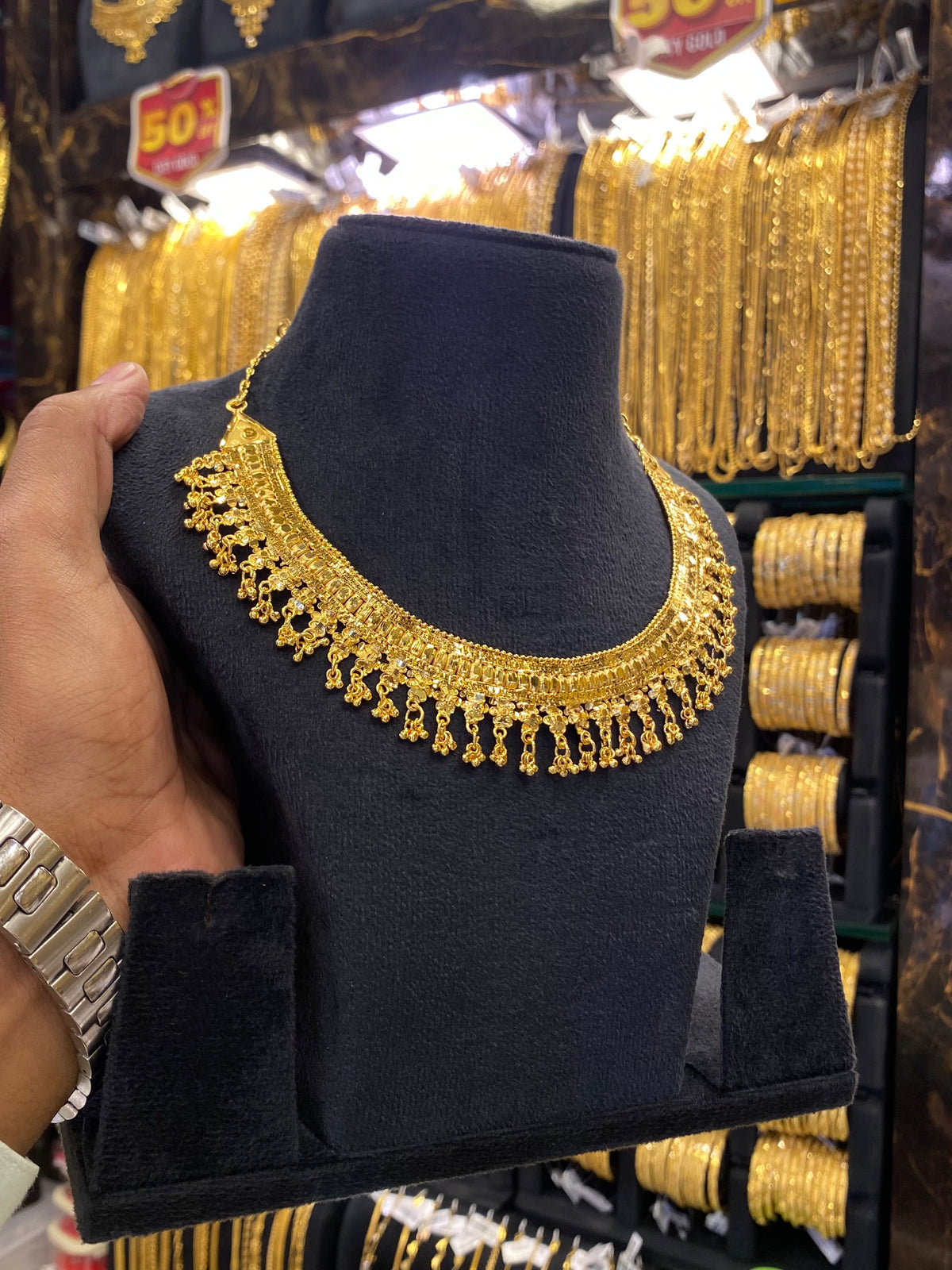 Calcutta Style Neck Set - Gold Plated