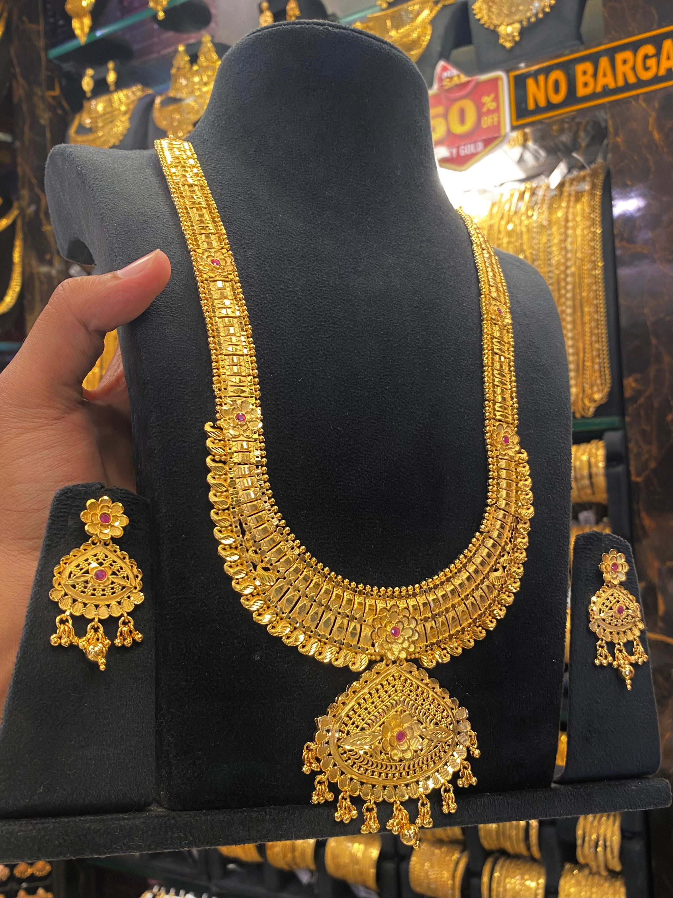 Calcutta Style Heavy Bridal Set Full Gold- Gold Plated
