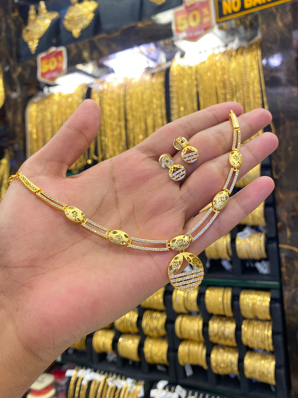 Statement Neck Set Cz Stone - Gold Plated