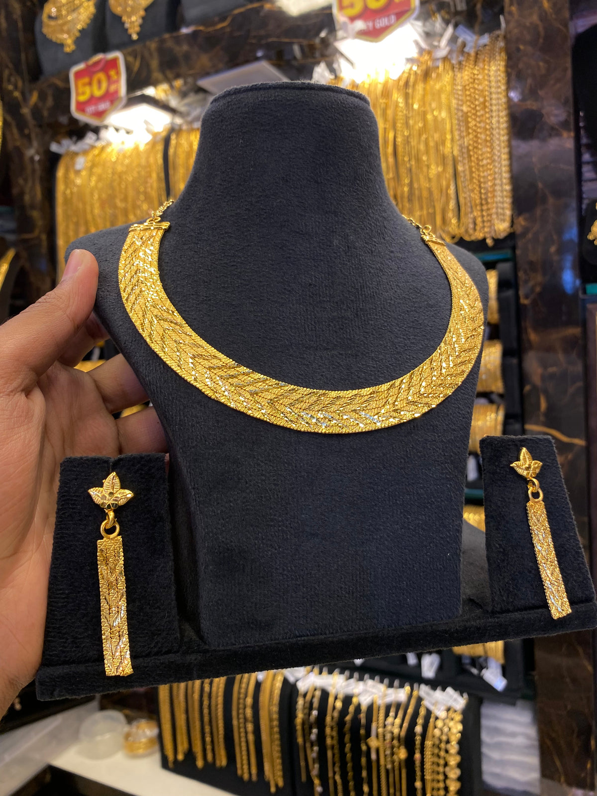 Calcutta Style Neck - Gold Plated