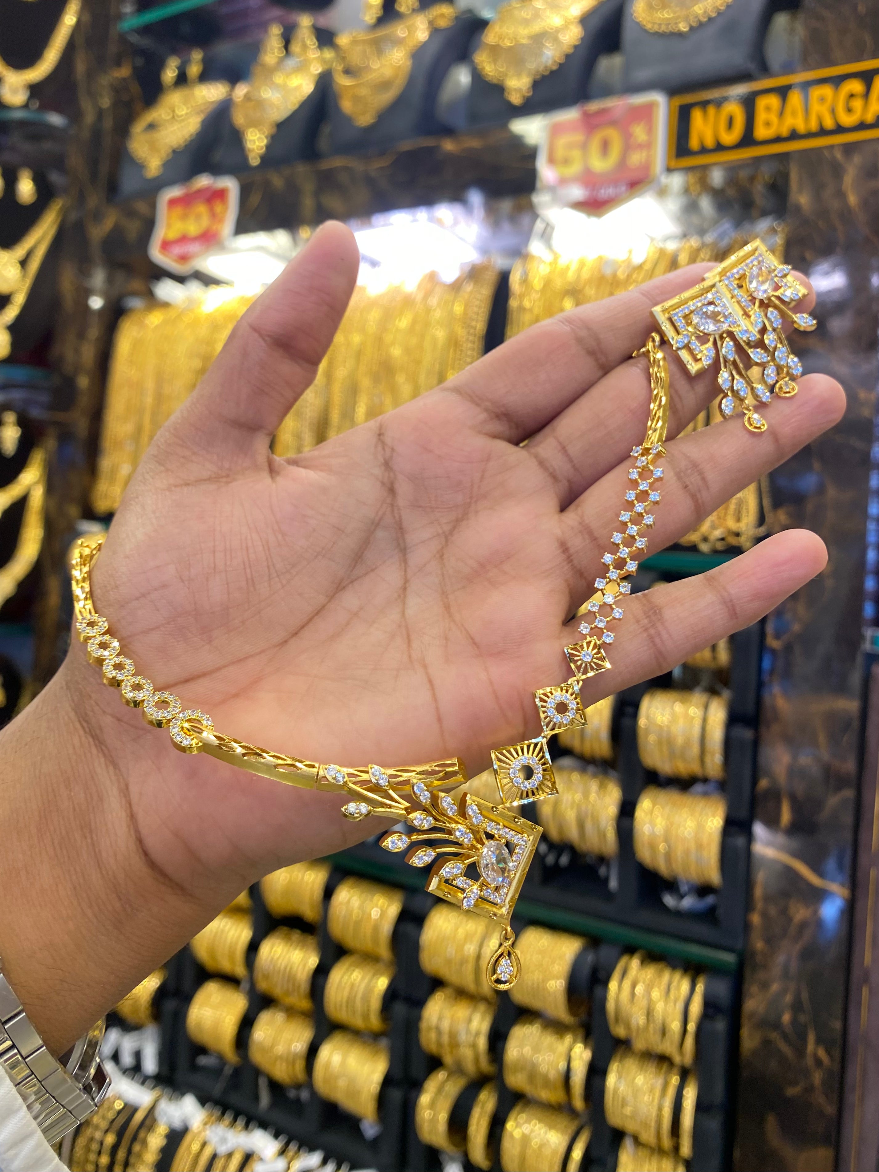 Cz Neck Set White Stone - Gold Plated