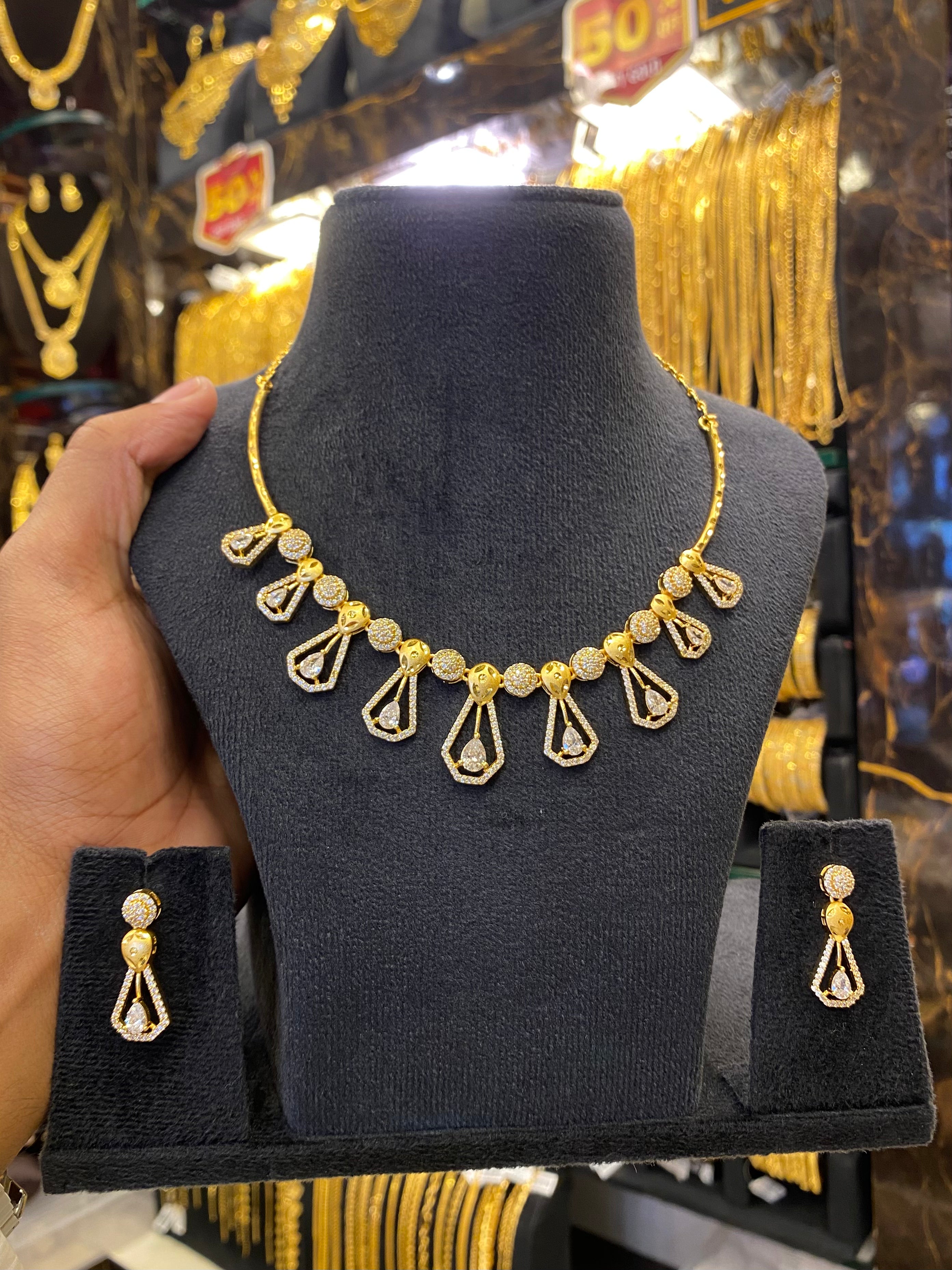 Cz Neck Set Full White - Gold Plated