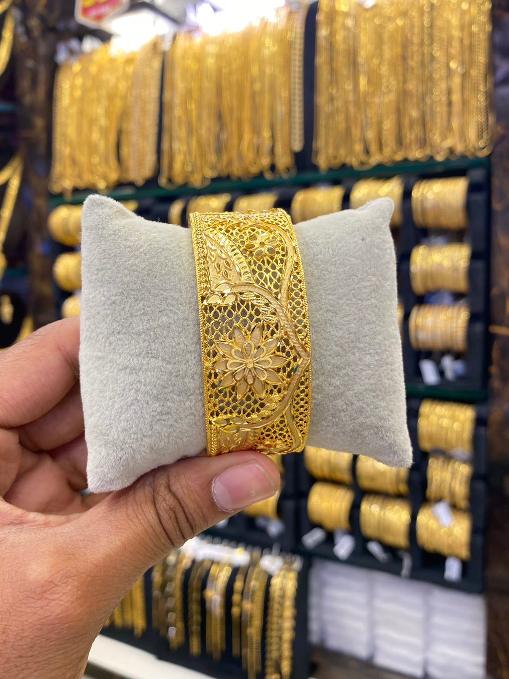 Gold plated screw kada bangle - 1Pcs