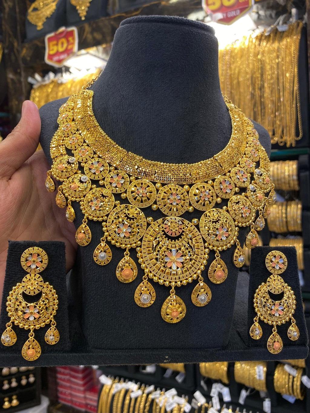 Calcutta Style Heavy Neck Set Tri Mix - Gold Plated - FAA FASHION
