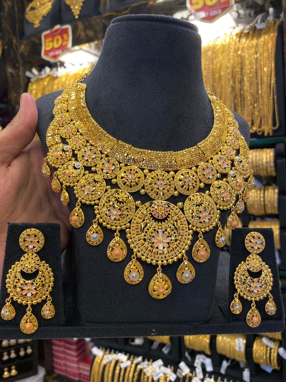 Calcutta Style Heavy Neck Set Tri Mix - Gold Plated - FAA FASHION