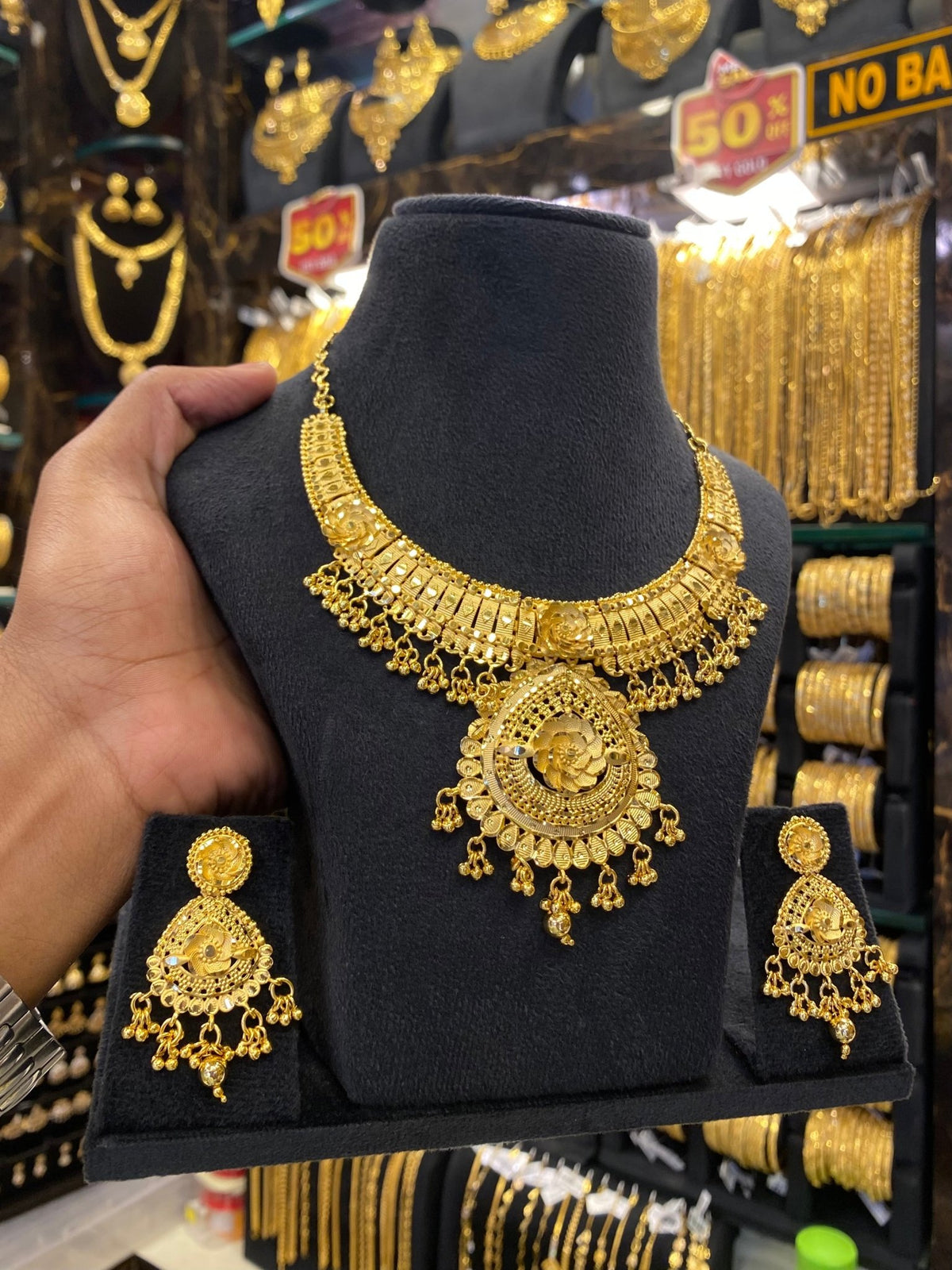 Calcutta Style Neck Set - Gold Plated - FAA FASHION