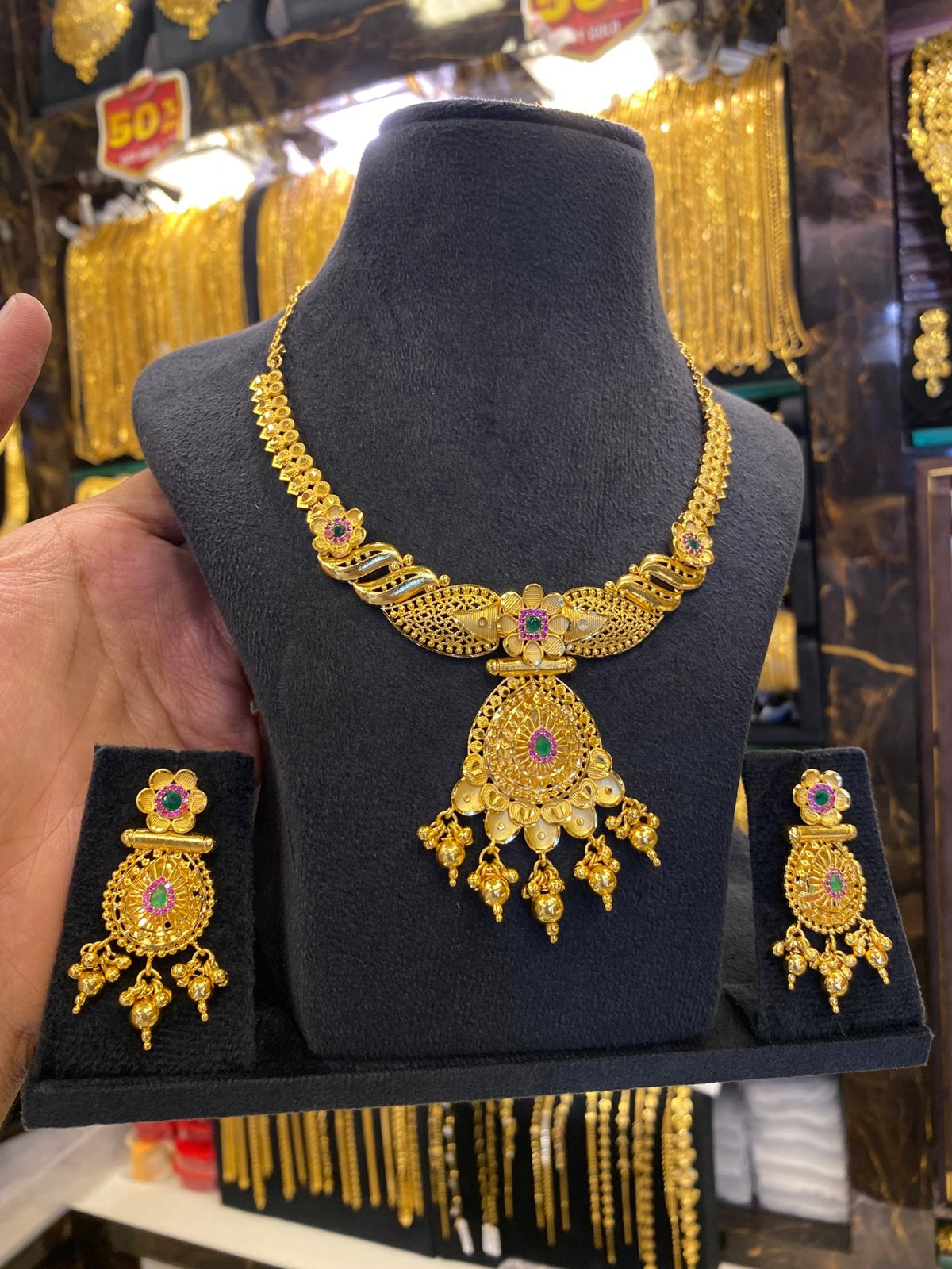 Calcutta style neck set - Gold plated - FAA FASHION
