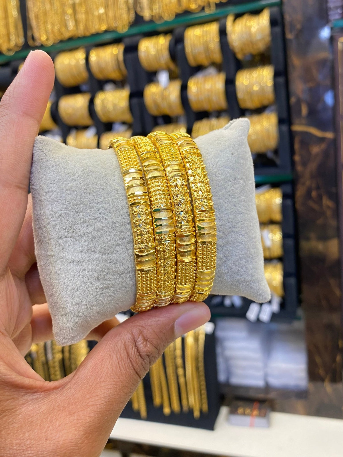 Gold plated Bangles set of 4 - FAA FASHION