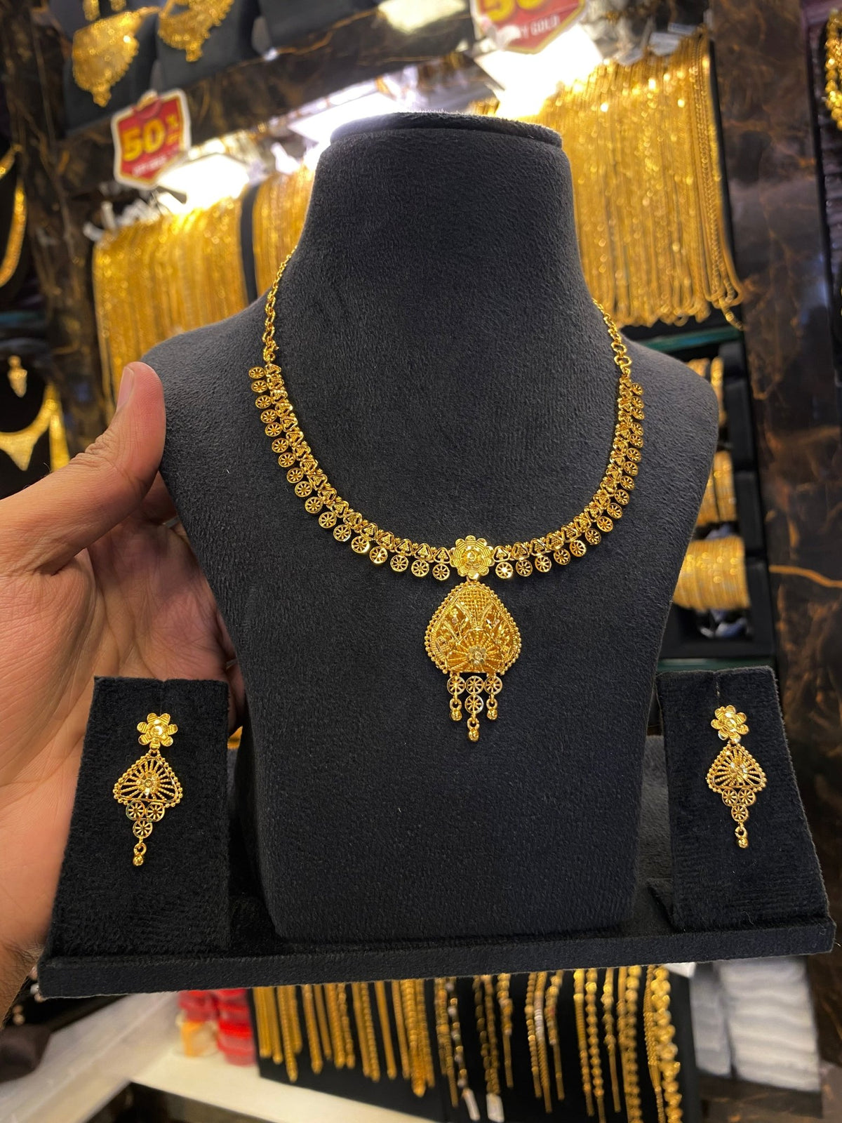 Gold plated neck set - premium finish - FAA FASHION