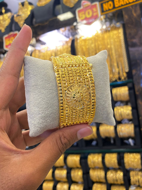 Kada Screw Bangle Broad - 1Pcs Gold Plated - FAA FASHION